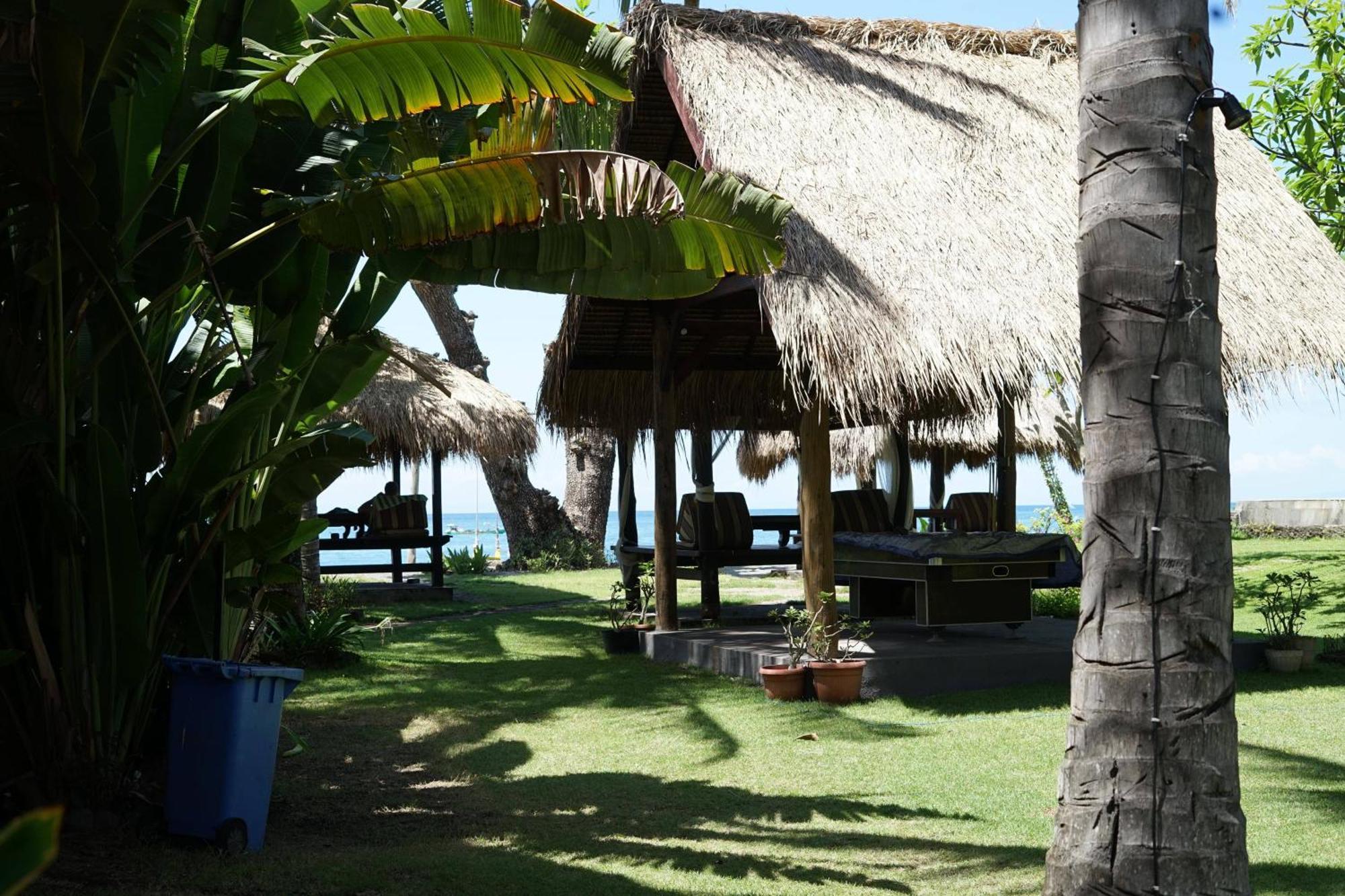 Hotel Sunsethouse Lombok Mangsit Exteriér fotografie