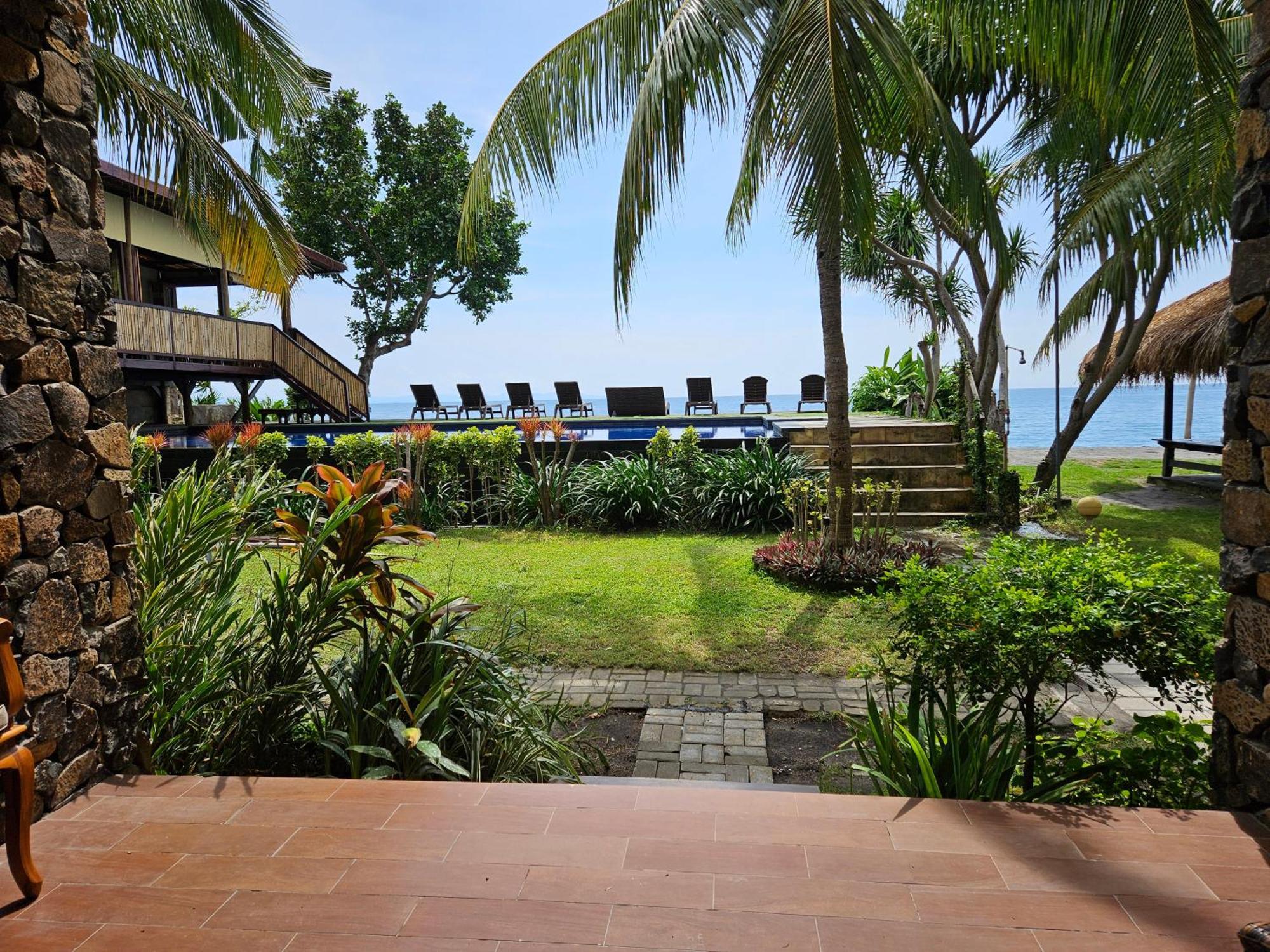 Hotel Sunsethouse Lombok Mangsit Exteriér fotografie