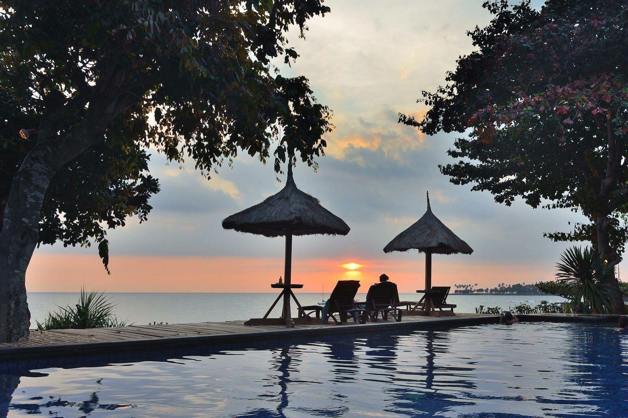 Hotel Sunsethouse Lombok Mangsit Exteriér fotografie